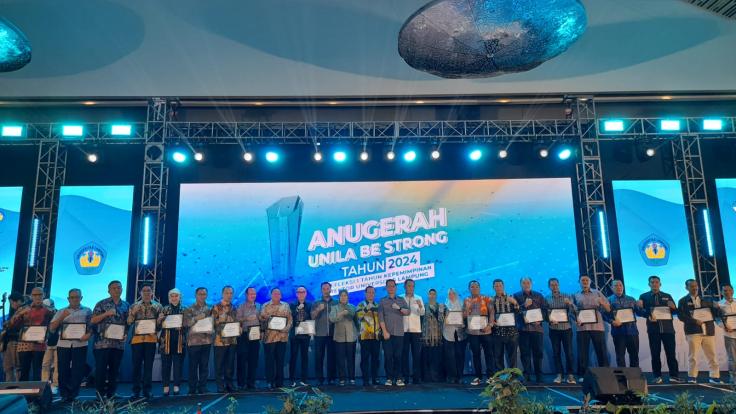 penghargaan-mitra-pemerintah-IWvA10DBhk.jpg